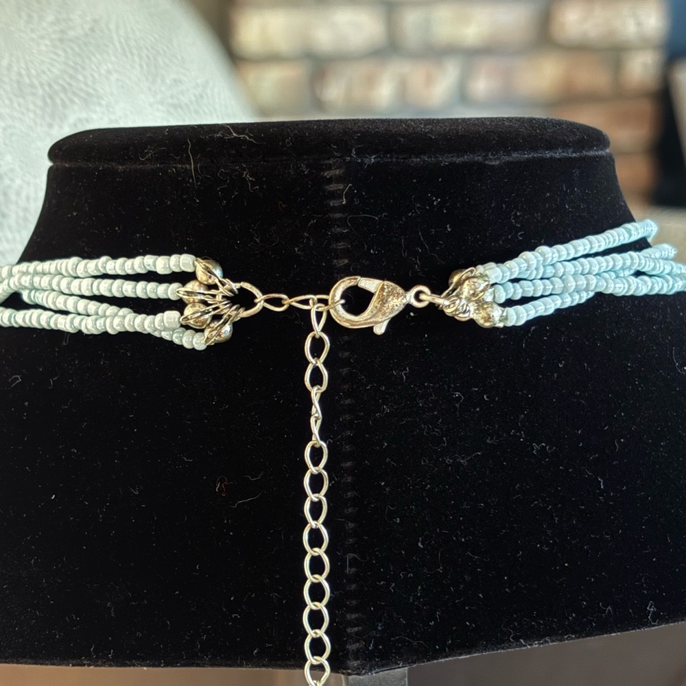 Layered Beaded Necklace Turquoise and Glass Beads 16β Preowned - Picture 3 of 3